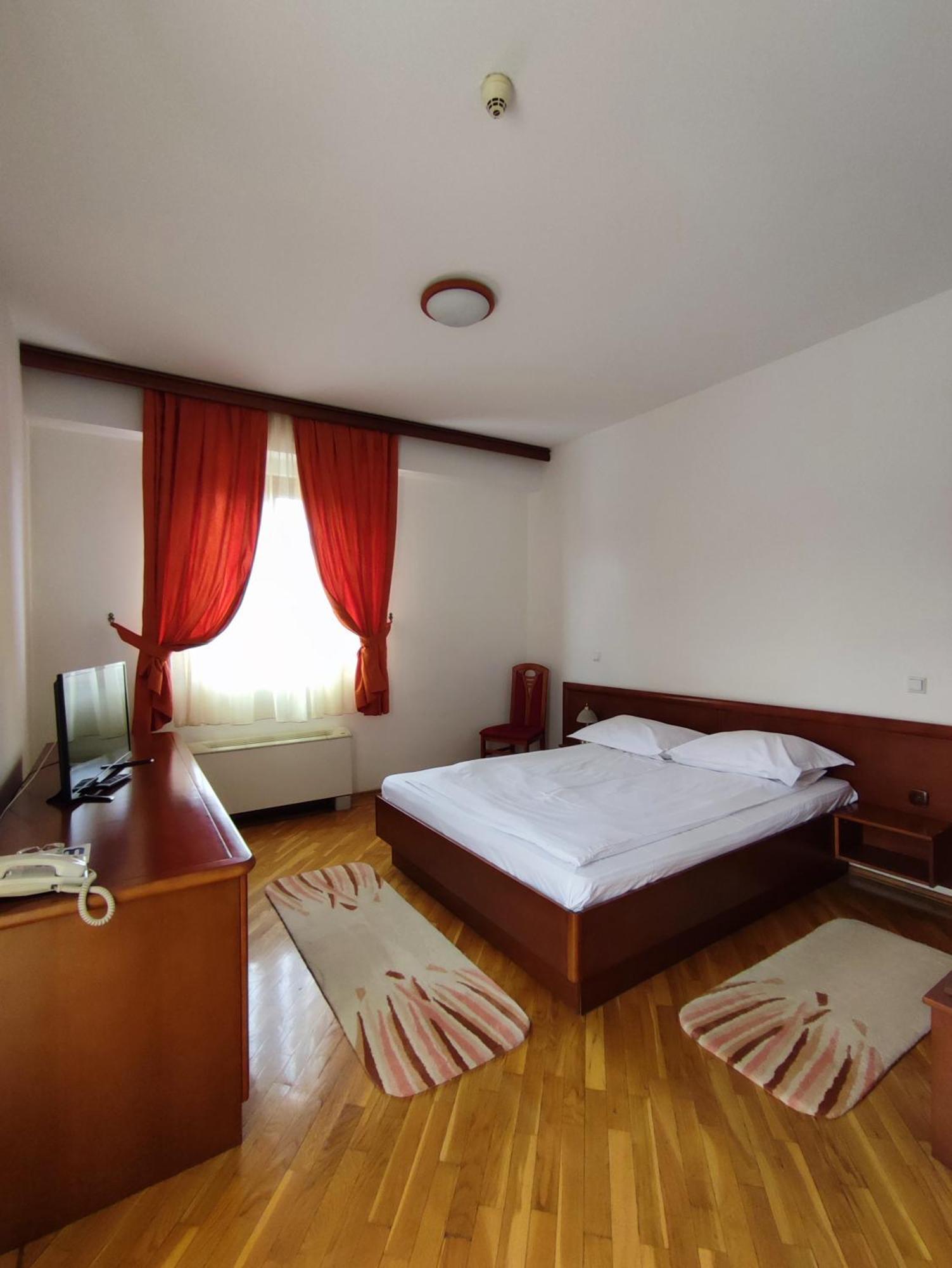 Hotel M3 Donje Mladice Экстерьер фото