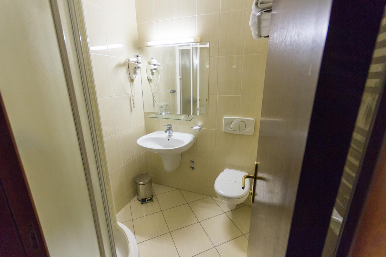 Hotel M3 Donje Mladice Экстерьер фото