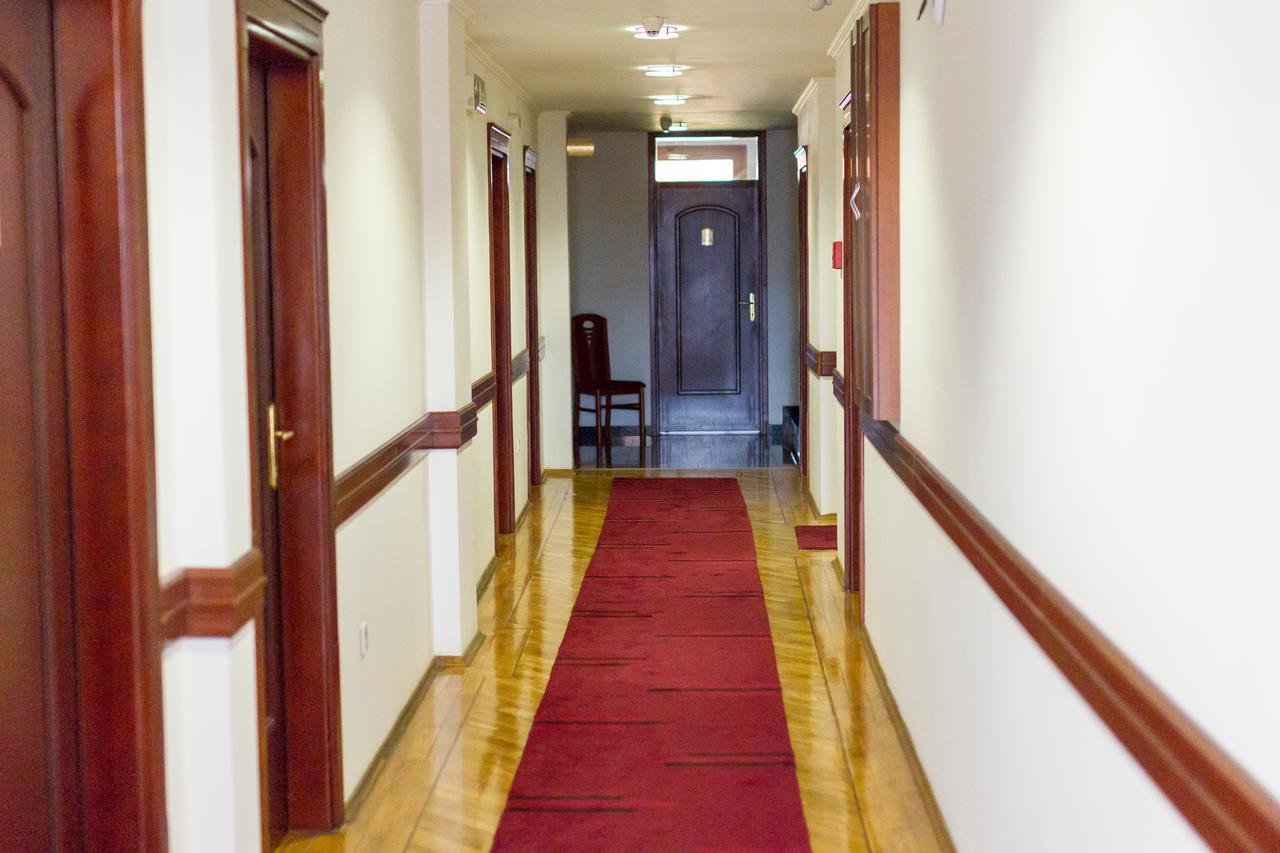 Hotel M3 Donje Mladice Экстерьер фото