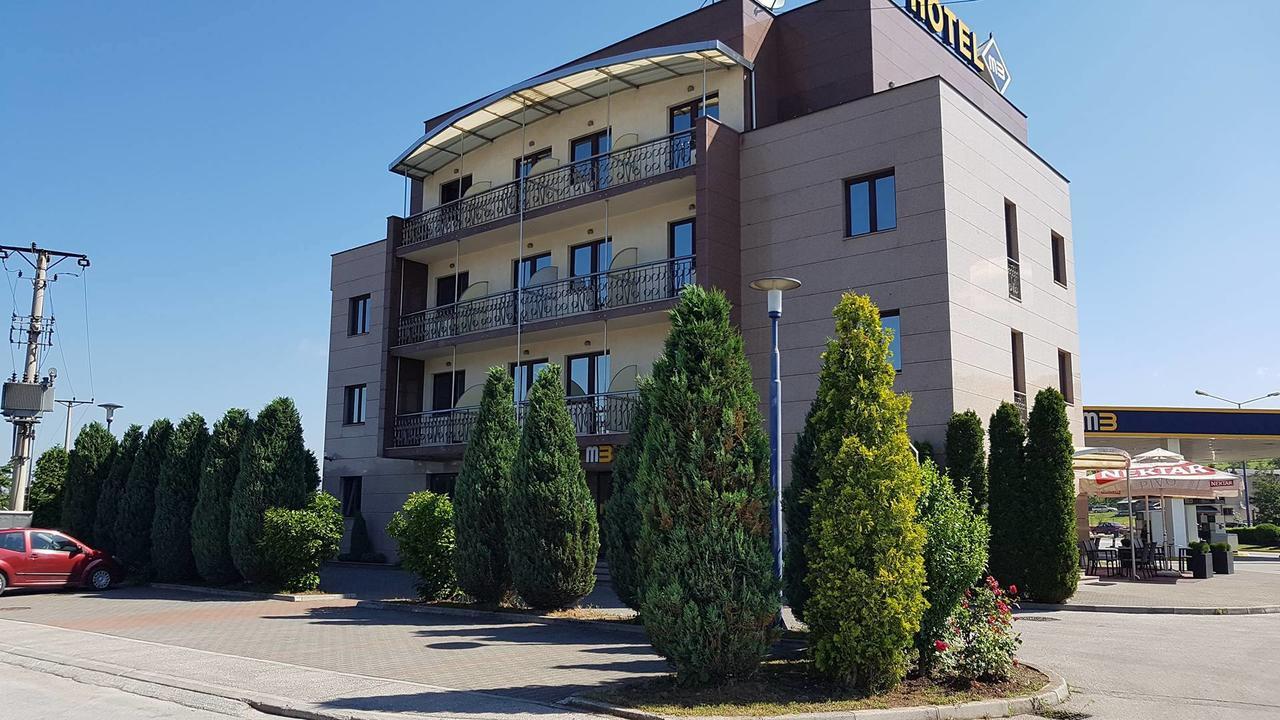 Hotel M3 Donje Mladice Экстерьер фото